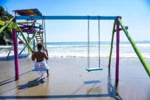 Playa dorada en Magüipi con Disfruta Buenaventura